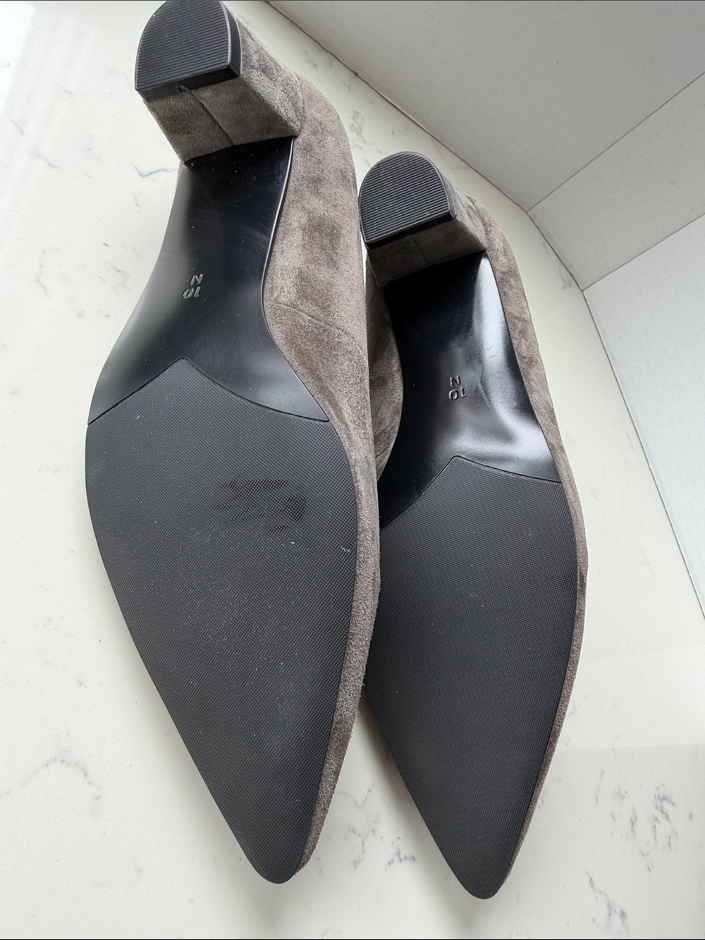 Vaneli Women's Gray Suede Pointed-Toe Low Heel Pumps size 10 NWOT - Picture 6 of 7